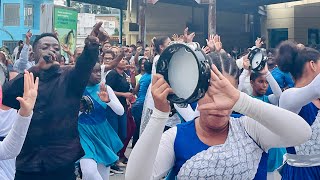 Coros Pentecostales de Fuego 🔥 (Popurrí) No la vendo - Diesbon Charles