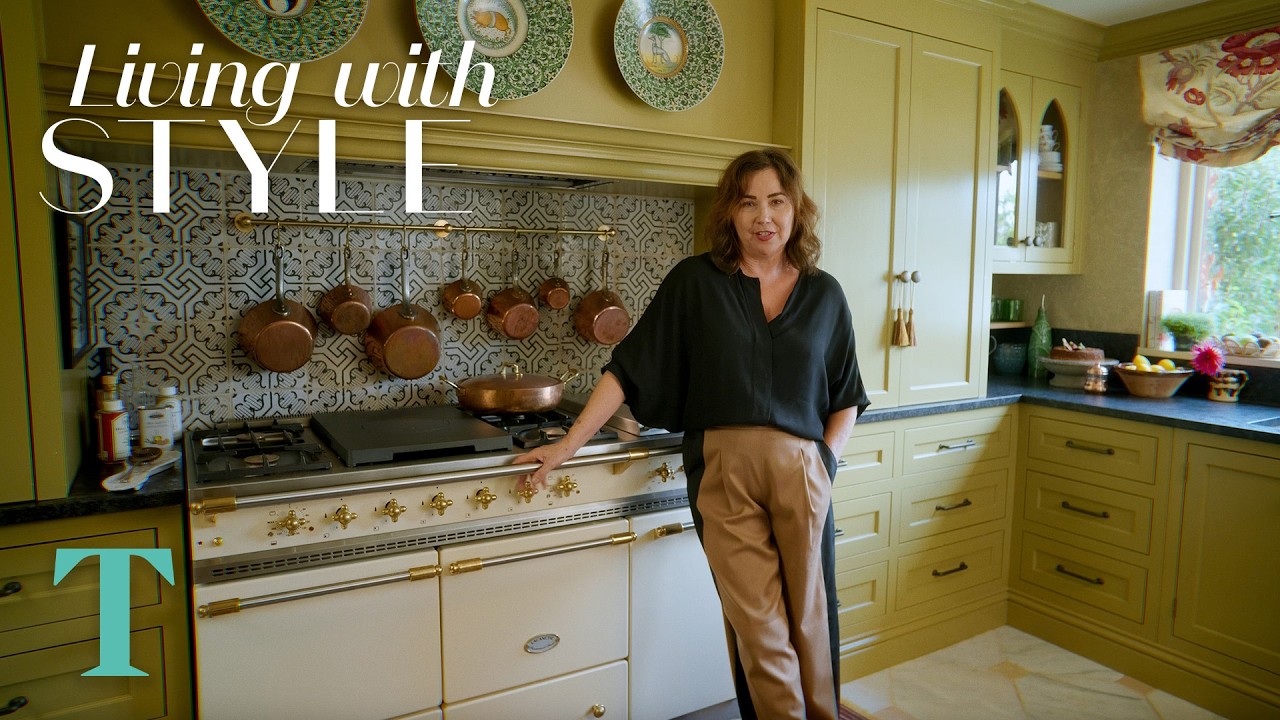 How Aussie Designer Lisa Burdus Built Her Dream Home in the Cotswolds