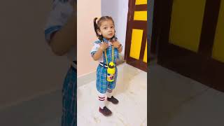 Tooktook bhut excitement ke sath first day school ja rhi h !! mini vlog