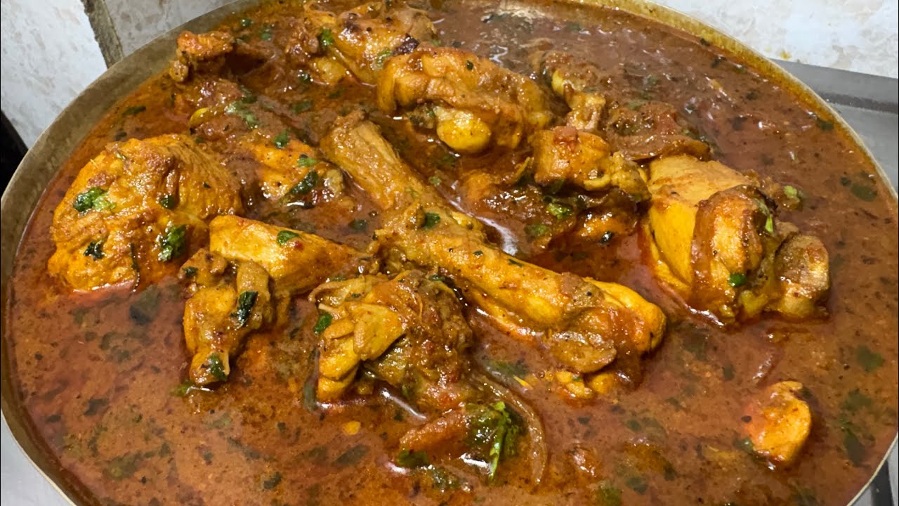 Desi chicken masala || how to make desi chicken masala || in our style #Thekitchenqueen