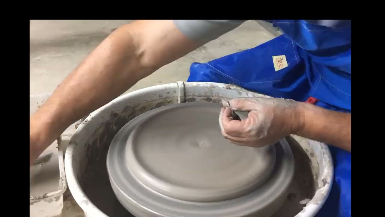 Vessel making.  Plate throwing demo 1