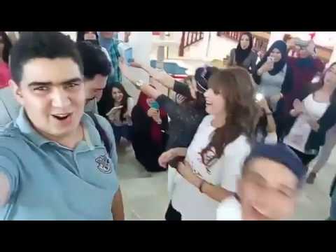 سهيلة بن لشهب ترقص قبائلي بطريقة مجنونة و رهيبة على اغنية افوس افوس من حفل تتويج الجيش السوهابي