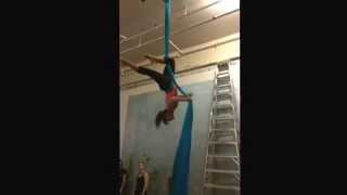 No hands windmill aerial silks