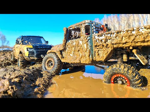 RC Monster Trucks overcome MUD OFF-ROAD  Land Rover Defender and Toyota Land Cruiser FJ45