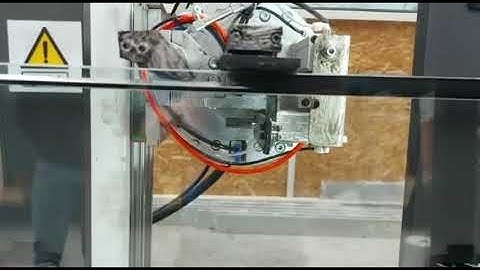 Two-component Automatic Sealing Robot for Double Glass Line