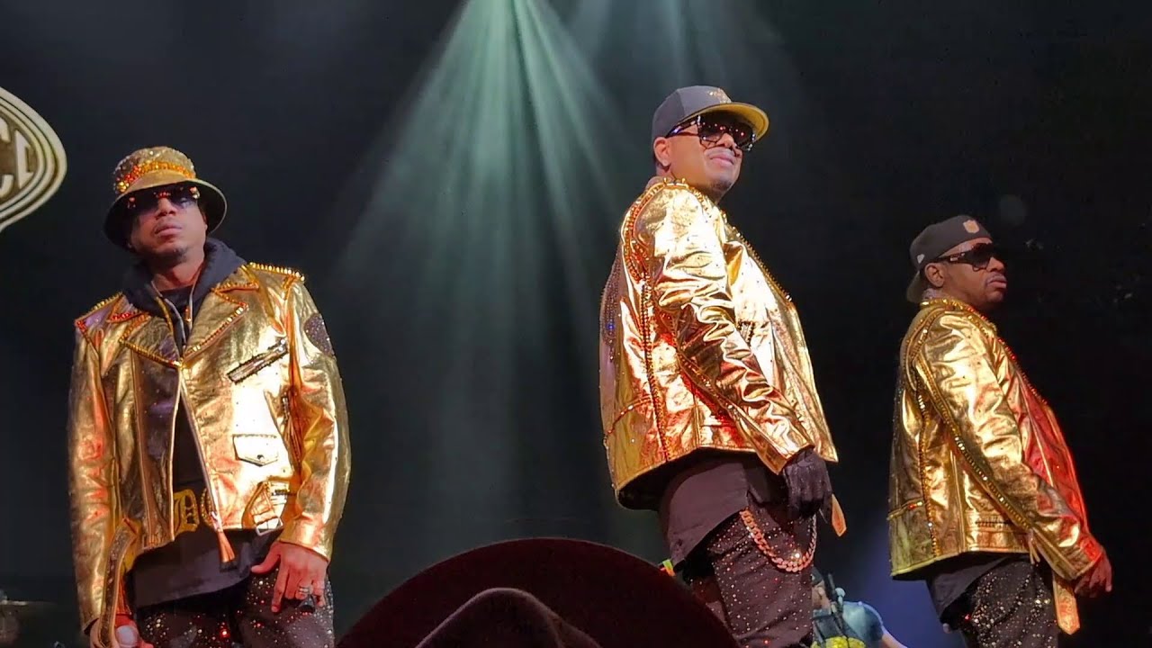 JODECI MEMBER JOJO COULD NOT PERFORM! PLEASE PRAY FOR HIM
