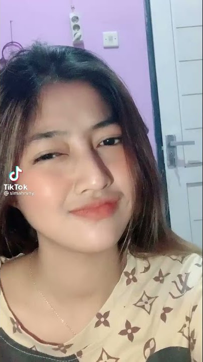 #Tiktok Cewek Cantik ( anggur merah ) - #viral