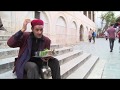 وثائقي يوم العم صالح بائع الشاي بالمدينة العتيقة رحلة يومية بين كأس وطبق 