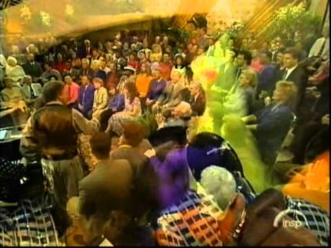 Larry Ford, Stephen Hill, Lillie Knauls - Just a Little Talk With Jesus [Live]