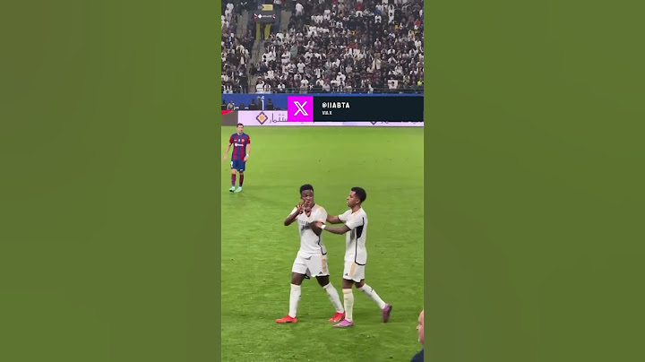 Vinicius Junior signals “4-1” to the Barcelona bench 🤣🍿 #Vinicius #RealMadrid #Barcelona