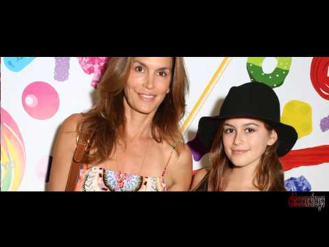 Video: La figlia di Cindy Crawford è bella come sua madre?