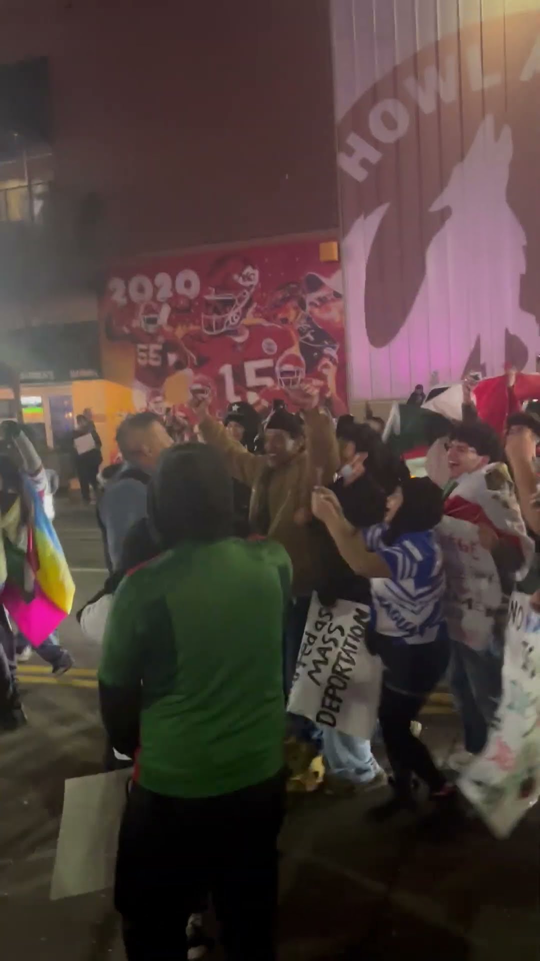 Police Officer Waves Mexican Flag at Kansas City Protest || ViralHog