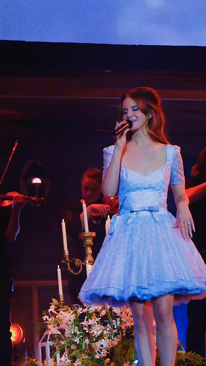 Download lagu Lana Del Rey - Country Roads, Take Me Home