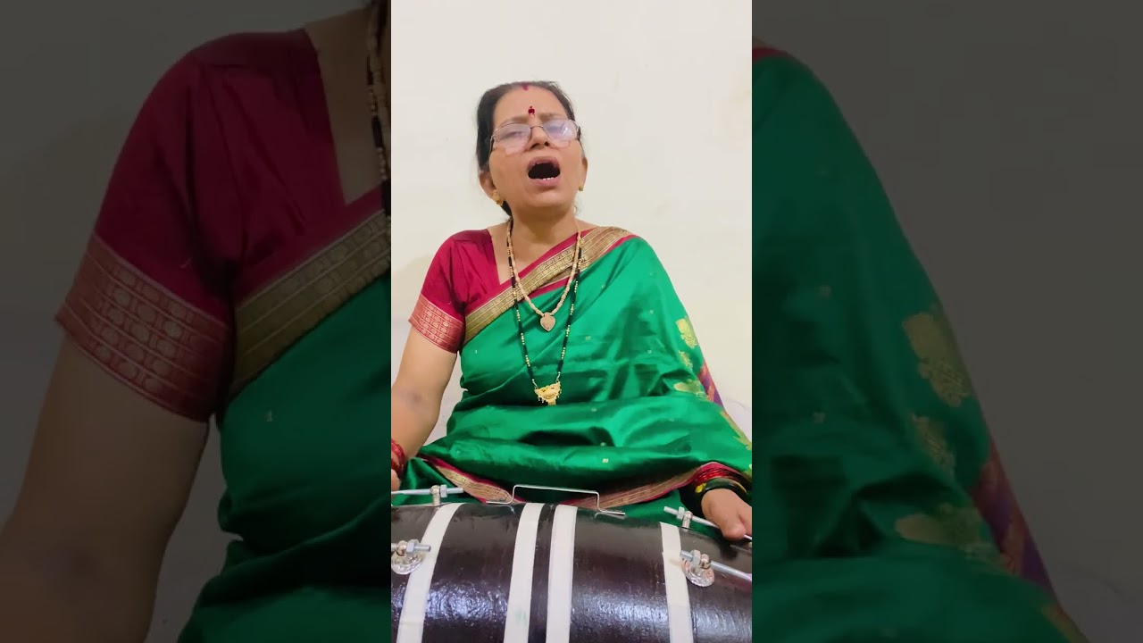 कोई कहे गोविंद कोई गोपाला 🌸🌼🌷🙏shree krishna bhajan👏👌#krishnabhajan #krishnabhakti #kirtan 