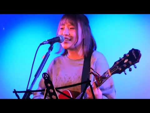 この甘い歌声に心が…　今、路上ライブで輝いてる　#こまり