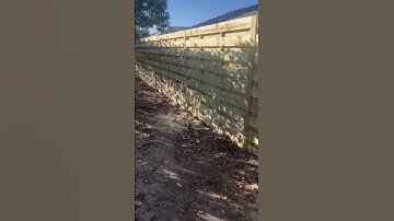 Shadowbox Hand-Built Horizontal #mikethefenceguy #srq #fence #nature #fencebuilding #pine #fl