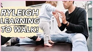 BABY LEARNS TO WALK | VLOGMAS DAY 8