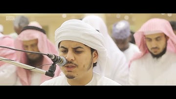 القارئ الذى فاجئ المصلين بصوته هزاع البلوشي