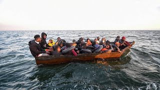 Tunisian navy rescues 194 illegal migrants