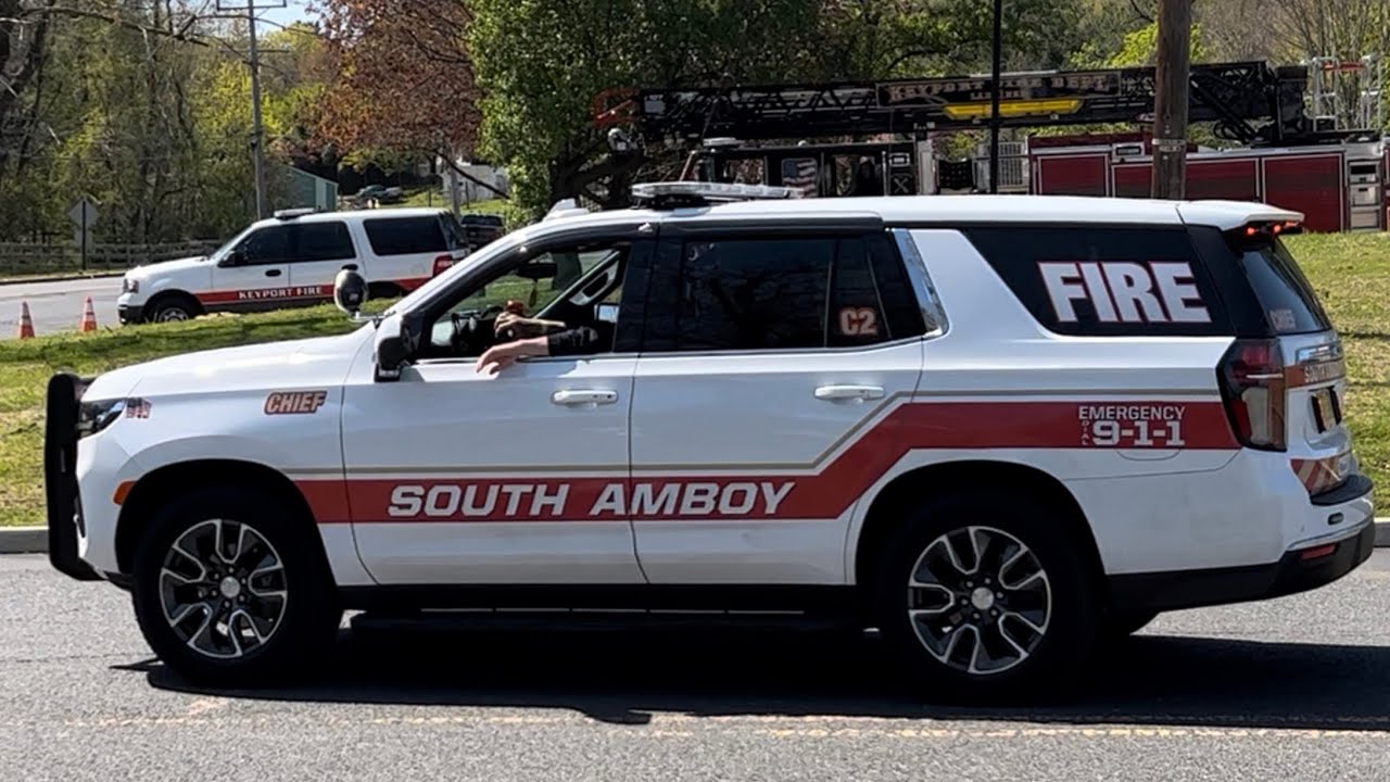 South Amboy Fire Department Chief C2 Running Code out of HFD 1877