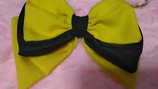  Yellow and black bow accessorie 