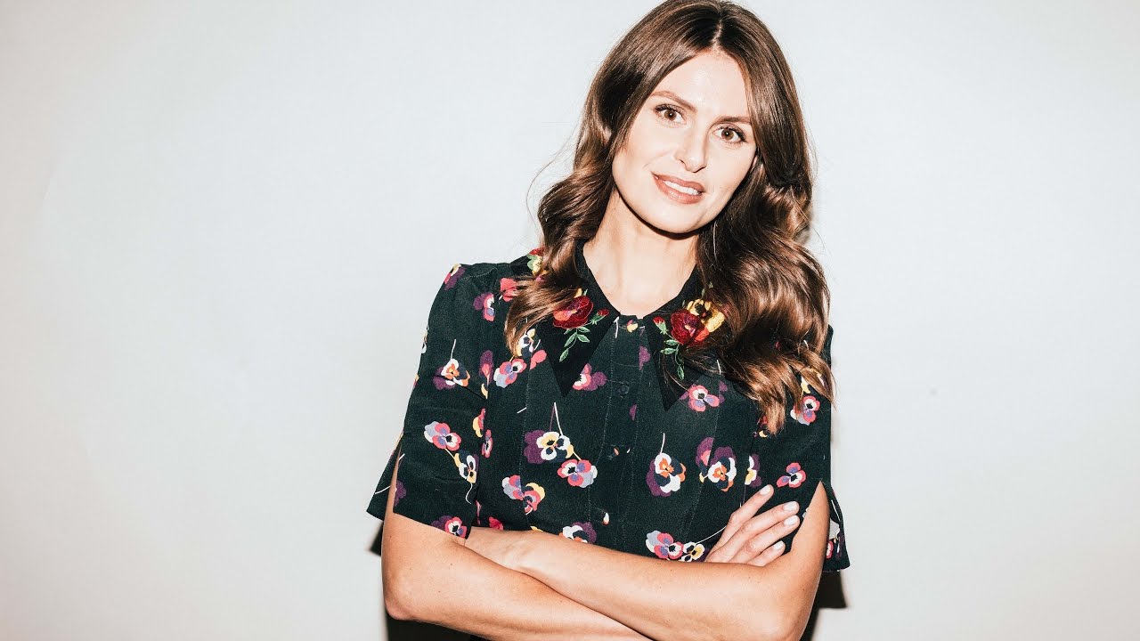 ellie taylor on tour