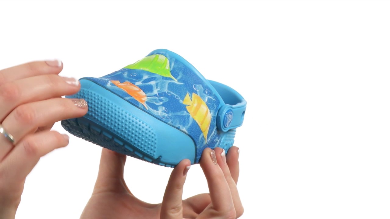 light up fish crocs