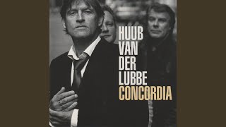 Video thumbnail of "Huub van der Lubbe - Iemand Als Jij"