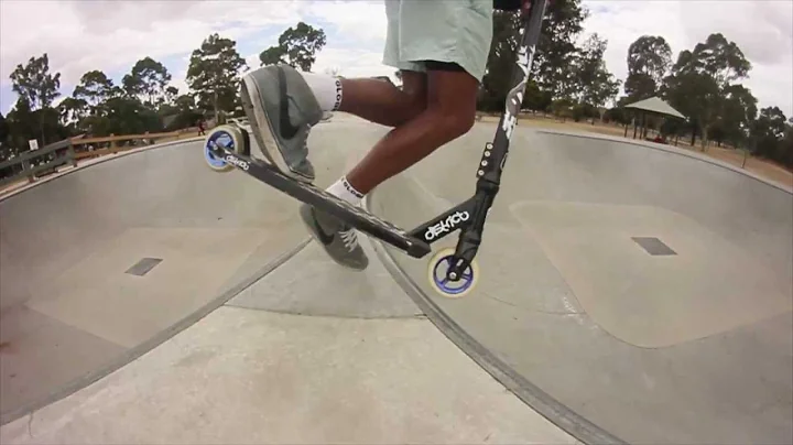 Tommy Lovett | throw-away clips