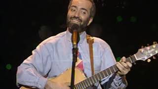 Video thumbnail of "RAFFI - De Colores - On Broadway"