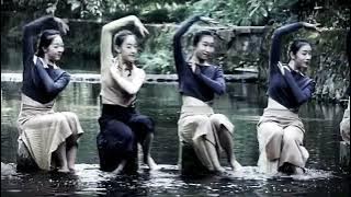 Xiang yao de de bu dao 想要的得不到 Wèijiāyì 魏佳艺 Mandarin Top pop 2023 Pinyin lyrics translate Indonesia