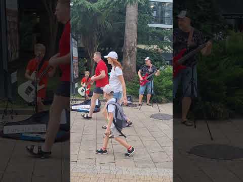 Лев и Папа в Сочи - Перемен (Цой, Кино)