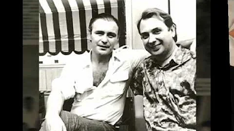 Juan Ramon y Leonardo Favio - Resistir