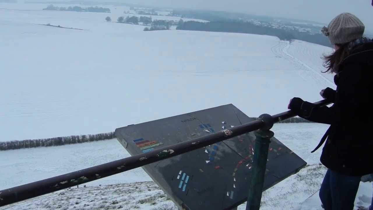 Waterloo in de sneeuw vanaf de Butte de Lion