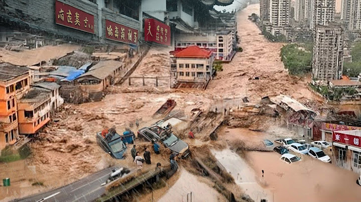 China is collapsing: Overflowing Rivers Swallow Homes, People Swept Away Instantly in China!