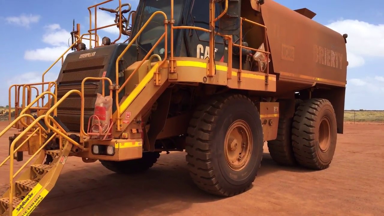 2008 CAT 773F Water Cart - WC402