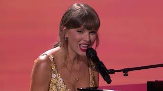 Taylor Swift Performs ‘I Knew It, I Knew You’ For The First Time At The ‘Toy Story 5’ Premiere 