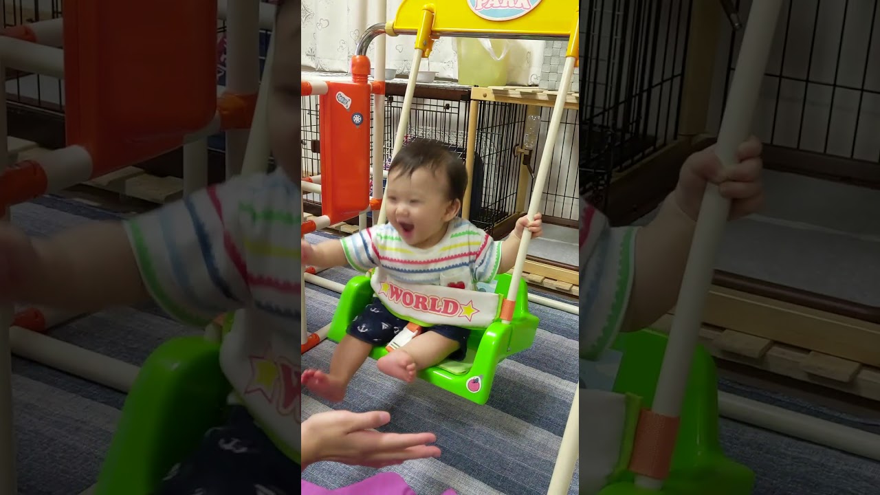 生後9ヶ月 自分でブランコをこぐ赤ちゃんにビックリ Shorts Youtube