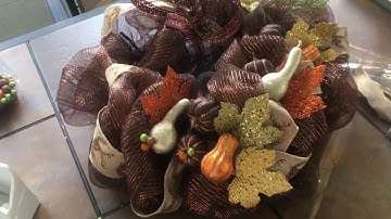 Deco Mesh Wreath Tutorial Using the Bubble Method| For Beginners| Fall Wreath|