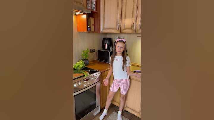 Ей така като станеее…🙄# funny #comedy #motherdaughters #new #dance 😅 I don’t cook, I don’t clean