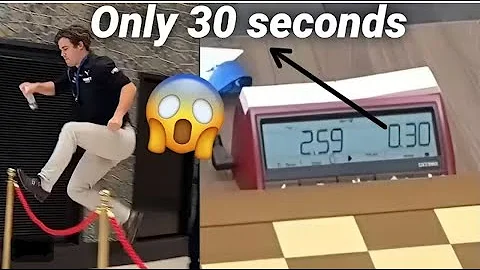 Magnus Carlsen arrives 2.30 mins late | World Blitz 2022