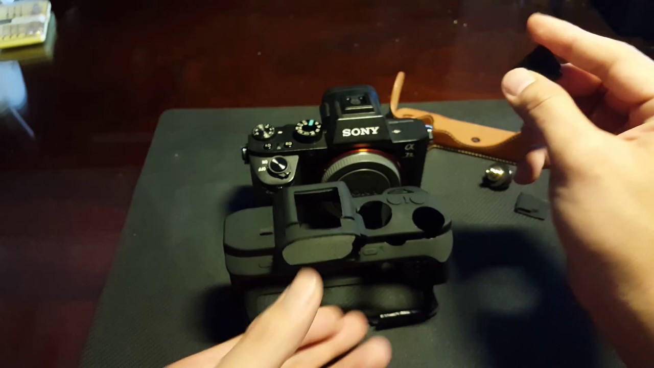 Bao nhựa và half case Sony A7-II