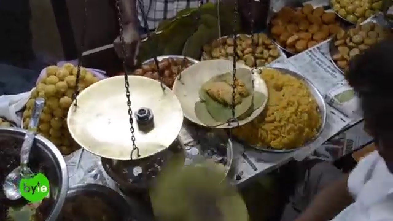 Indain Sweets served in vistaraku ( indian eating leaves ), 100 years old Devi Sweets, Vizainagaram | Street Byte