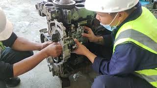 CATERPILLAR backhoe loader perkins engine overhaul part #3