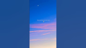 2025 Planetary Alignment | Crescent 🌙 Moon  & Planet Venus Together 🔭 Spotted in London