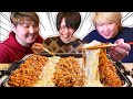 みんなで”激辛韓国ラーメン”食べながら「学生時代の恋愛トーク」したら甘すぎて辛さ消えちゃいました…【モッパン】