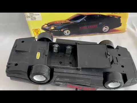 KNIGHT RIDER K.I.T.T. ミニカー Amazon.com: TV Knight Premium Iconic Cars Limited Bundled
