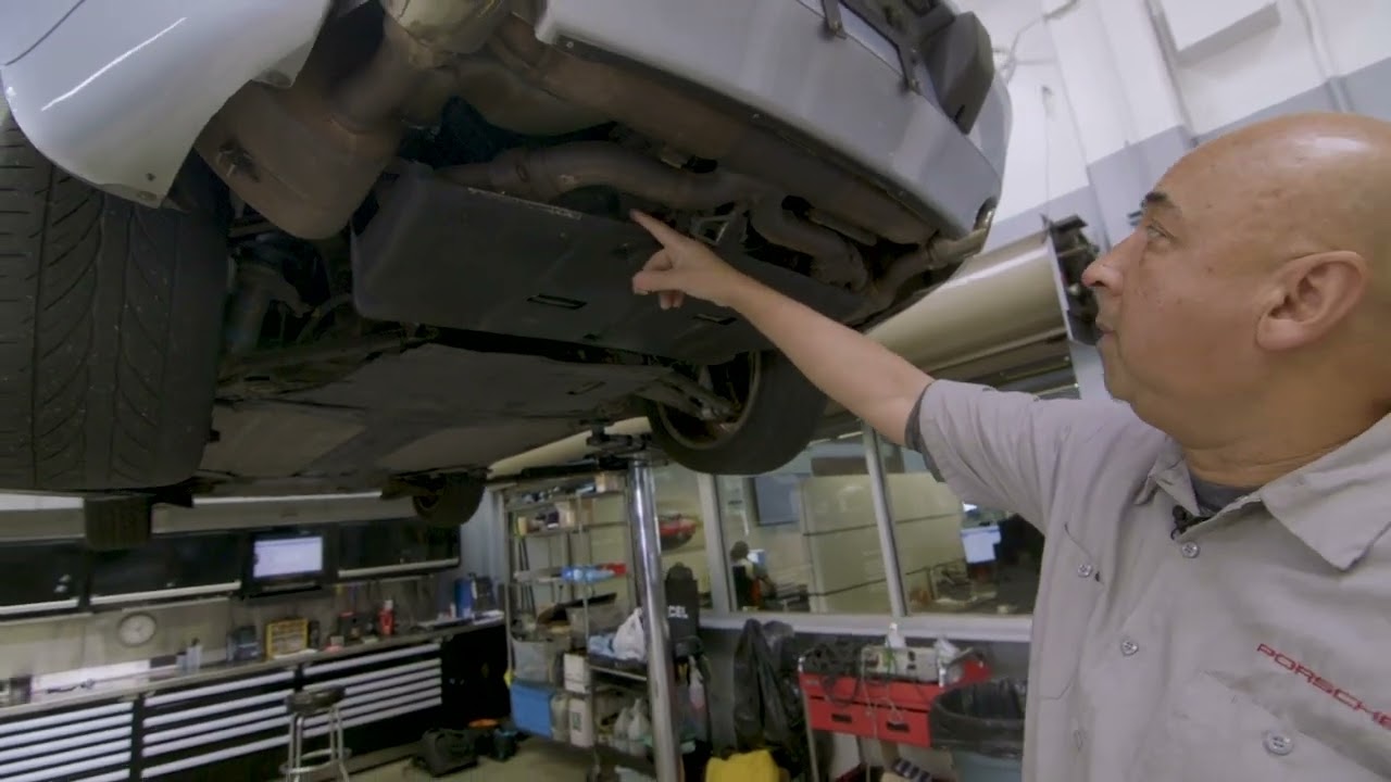 WEEK 1: The challenge begins on the 1995 Porsche 911 Carrera (993)