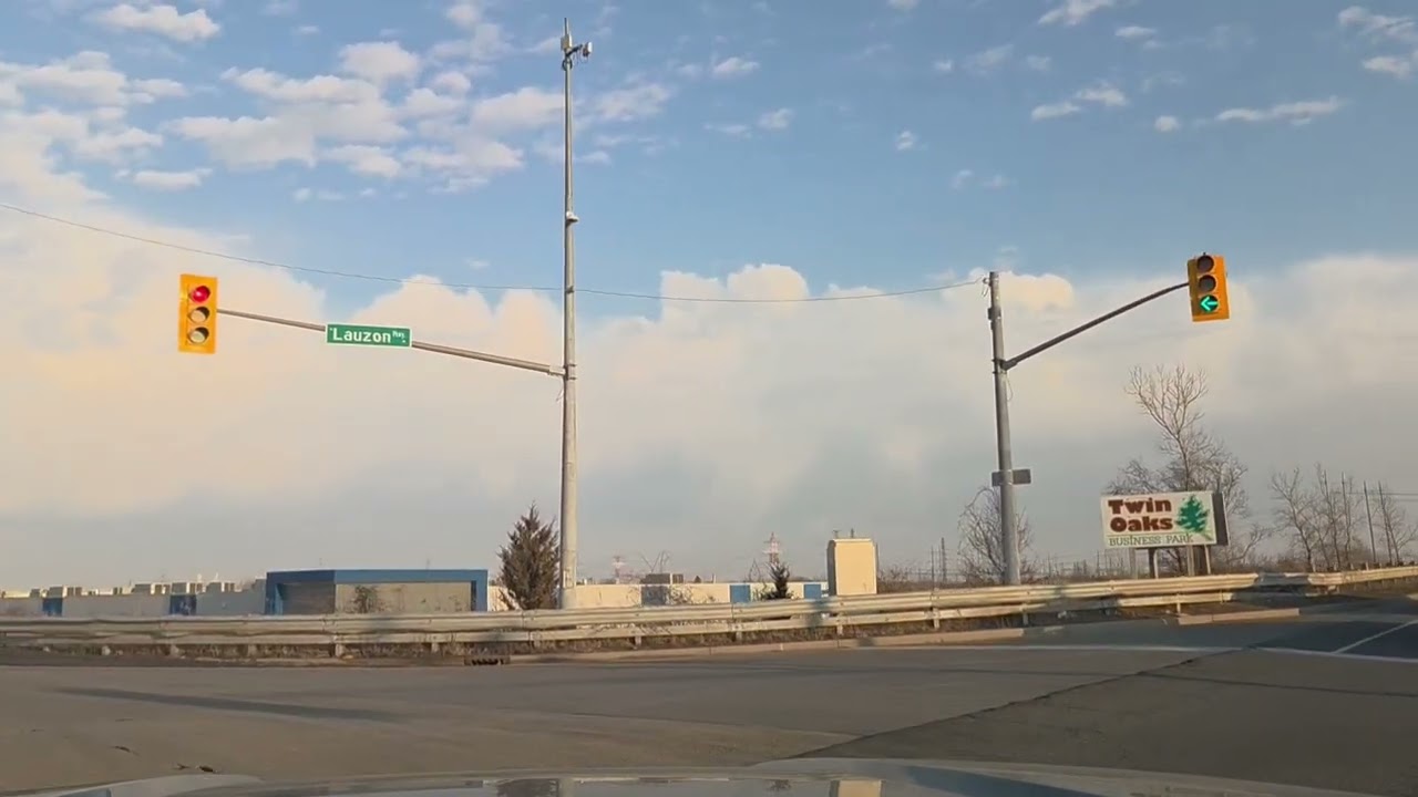 Это произошло в марте в Виндзоре, Онтарио, Канада, и именно поэтому март получил такое название. ...