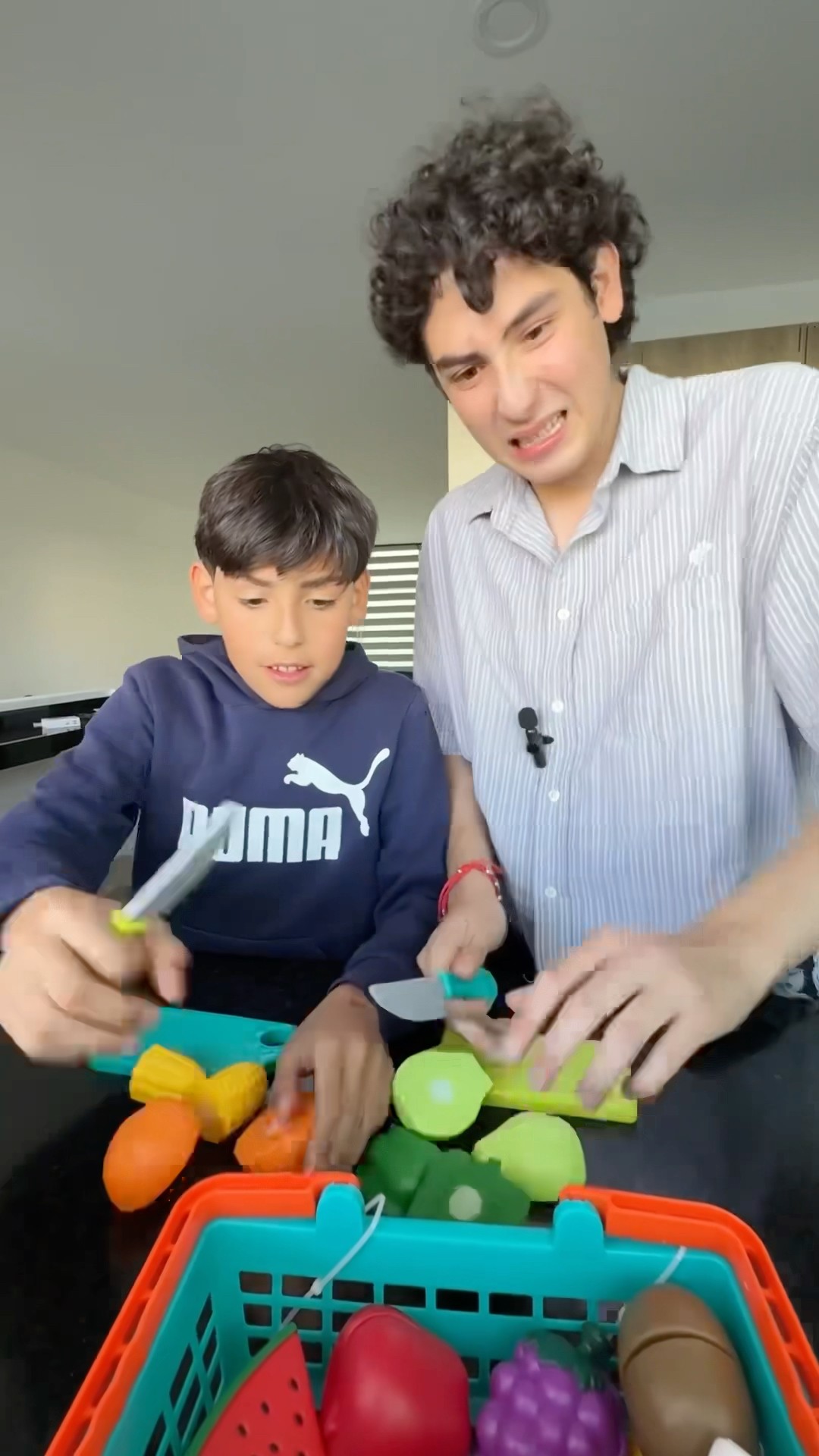 COCINAMOS EN LA NUEVA CASA ?| Leo Study